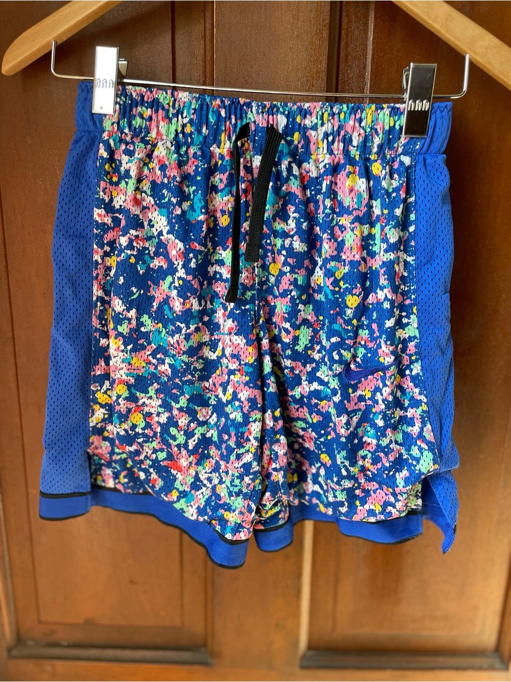 Nike dri fit girls youth large blue / multi-colored athletic shorts